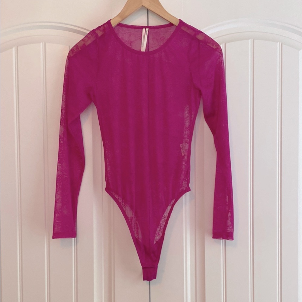 Anthropologie The Harlowe Lace Bodysuit Sz Small Bold Pink Fuchsia Long Sleeve